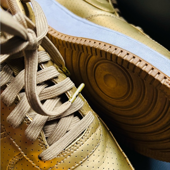 NIKE Air Force 1 - Picture 5 of 7